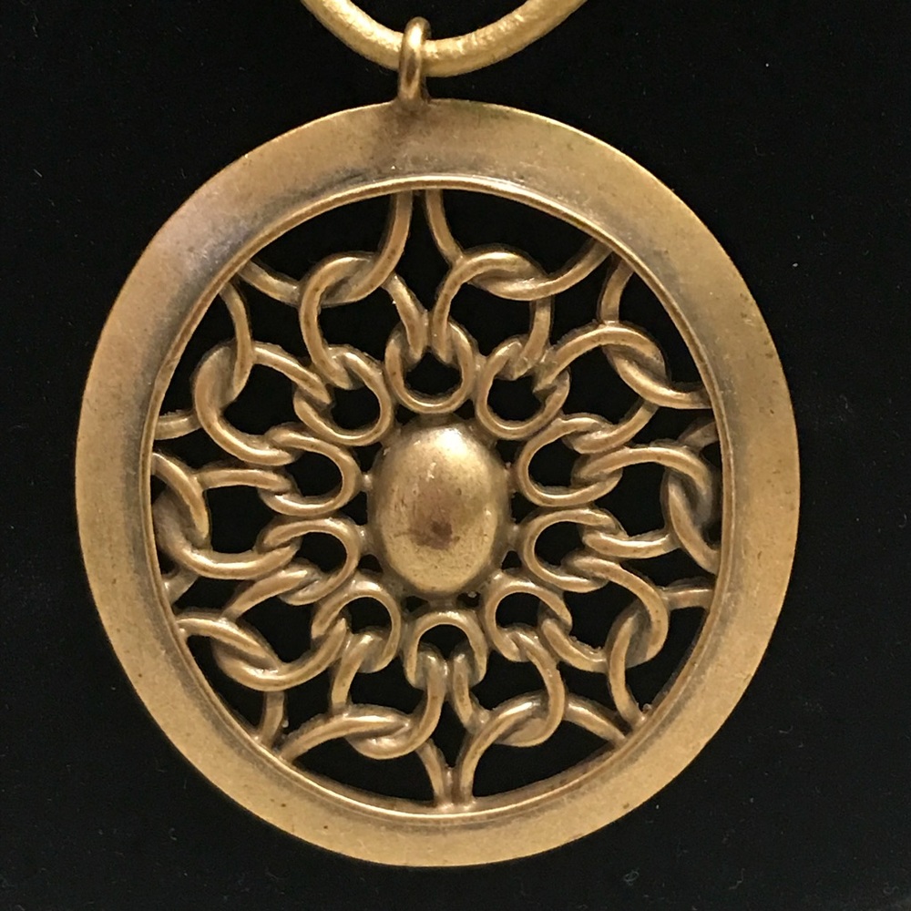 5/$15 Vintage Necklace with Ornate Pendant
